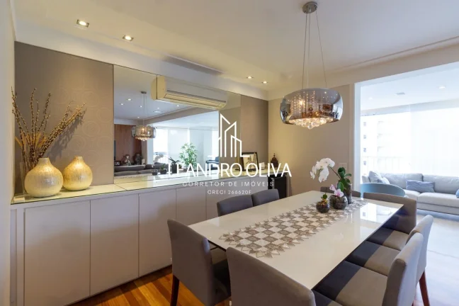 Imagem Condomínio Maison Lalique - Apartamento à venda com 181m², 4 quartos, 3 suites e 3 vagas em Moema