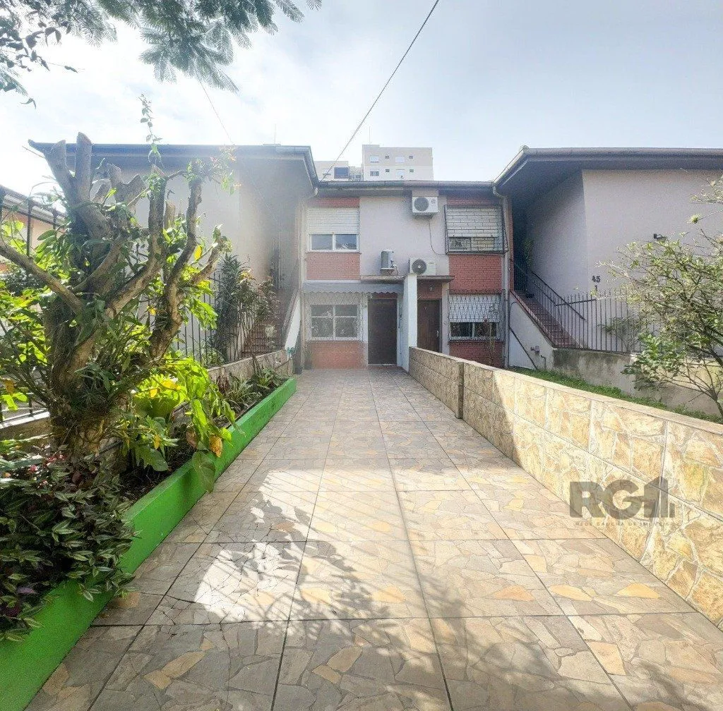 Imagem Apartamento de 115m², 3 dormitórios, 2 vagas no bairro Glória