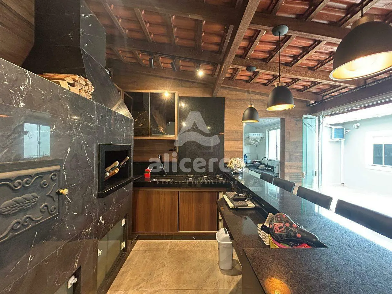 Imagem Casa à venda com 2 quartos , 87m² em Forquilhas São José