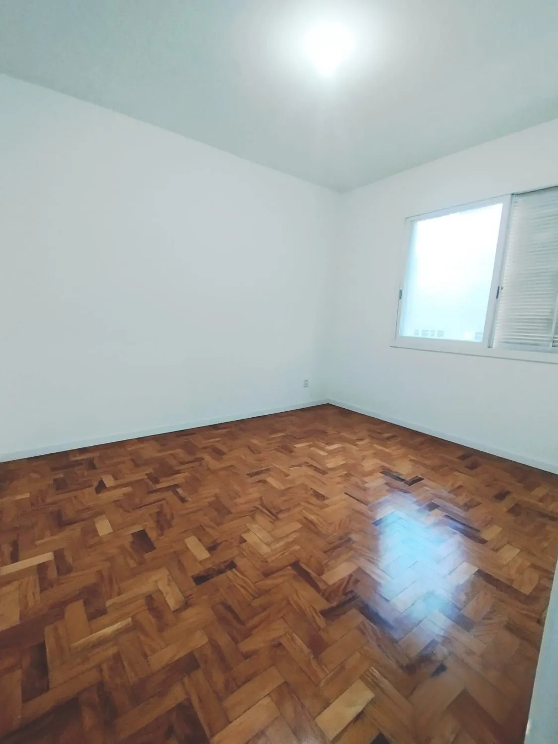 Imagem Apartamento de 2 dormitórios com dependência - 75 m² | Rua Riachuelo