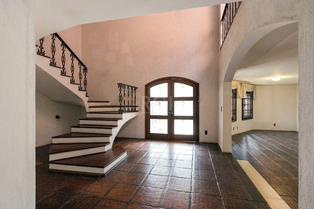 Imagem Casa para Venda - 430m², 4 dormitórios, sendo 1 suites, 5 vagas - Cristal