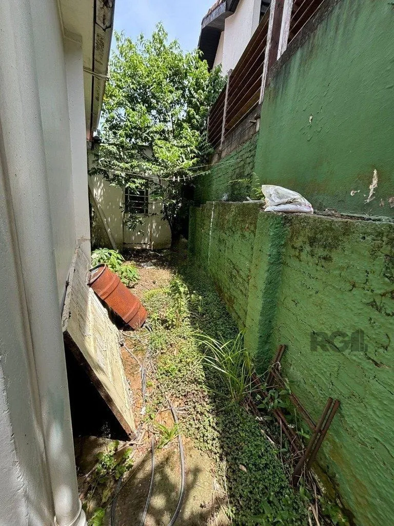 Imagem Casa com 3 quartos, 4 vagas e 120m² no bairro Vila Assução
