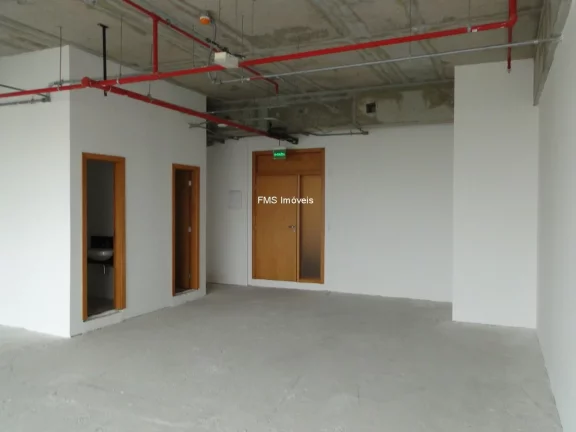 Imagem Conjunto Comercial de Alto Padrão com 8 Vagas de Garagem e 270m² - São Paulo-SP