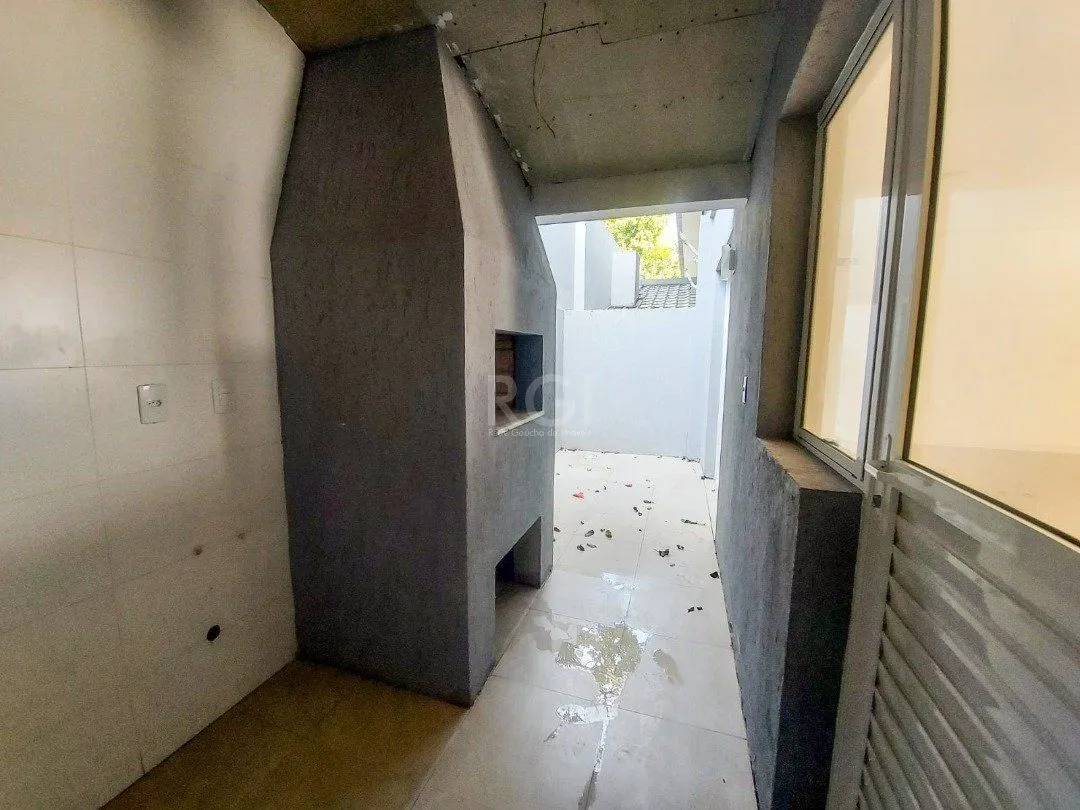 Imagem Casa Condominio para Venda - 128.96m², 4 dormitórios, sendo 2 suites, 2 vagas - Tristeza