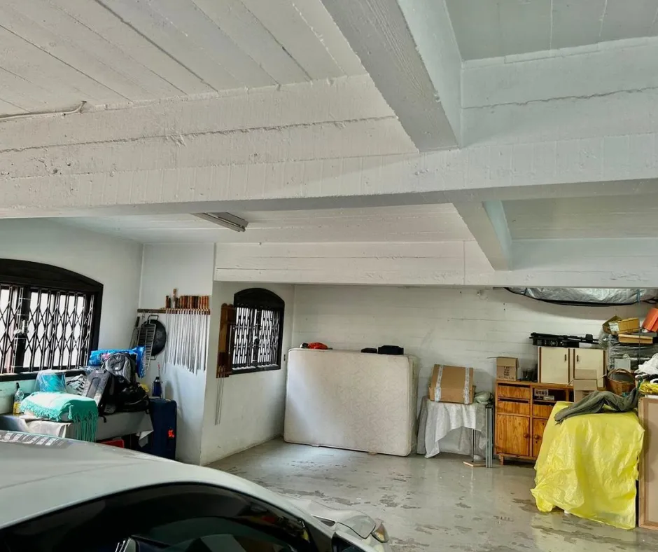 Imagem Casa à venda em Caxias do Sul, Rio Branco, com 2 quartos, 403m2