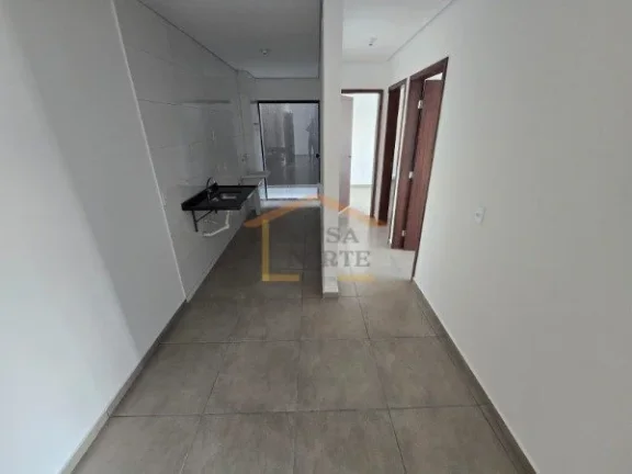 Imagem Apartamento com 53,17m², 2 dormitórios, banheiro, sala com varanda, cozinha e área de serviço. O...