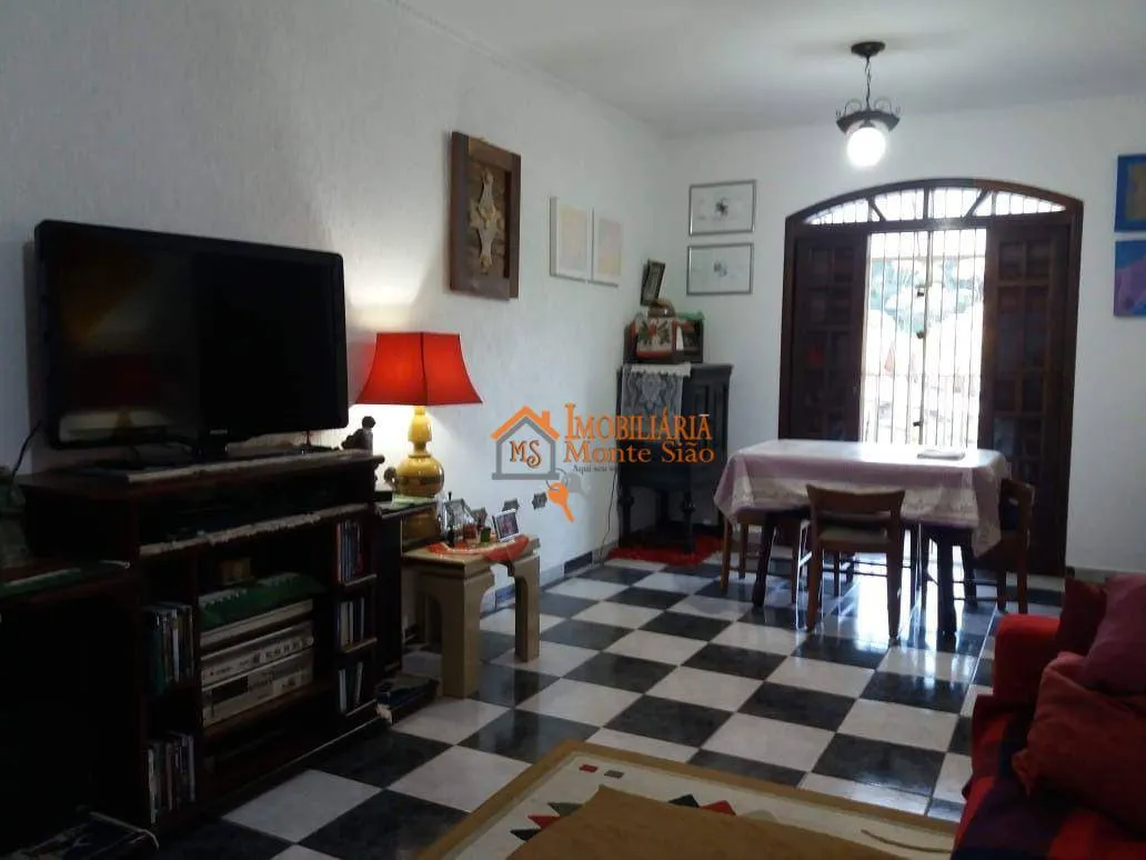 Imagem Sobrado com 4 dormitórios à venda, 172 m² por R$ 749.900,00 - Tremembé - São Paulo/SP