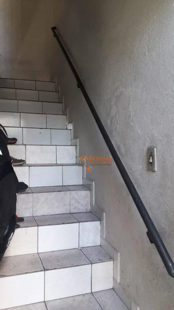 Imagem Sobrado com 3 dormitórios à venda, 180 m² por R$ 480.000,00 - Jardim Paraventi - Guarulhos/SP
