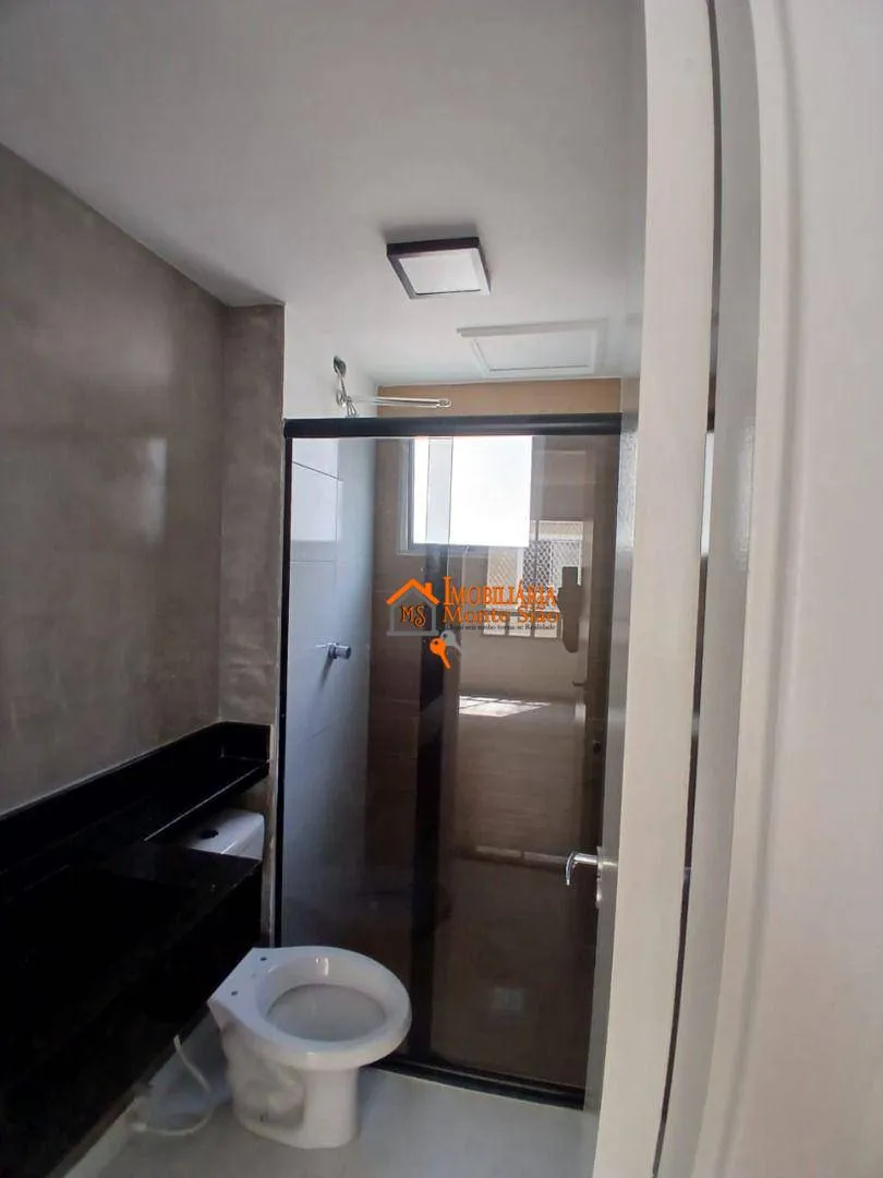 Imagem Apartamento com 2 dormitórios à venda, 45 m² por R$ 240.000,00 - Água Chata - Guarulhos/SP