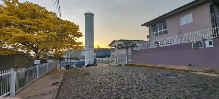Imagem Casa para Venda em Concórdia, Centro, 3 dormitórios, 2 banheiros