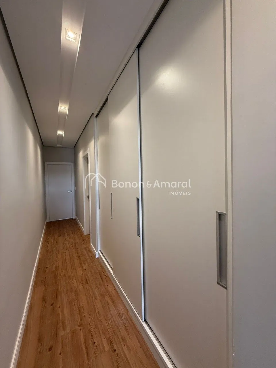 Imagem Casa Térrea à venda com 03 quartos por R$ 2.170.000,00 no Condomínio Santorini bairro Parque Brasil 500, em Paulínia