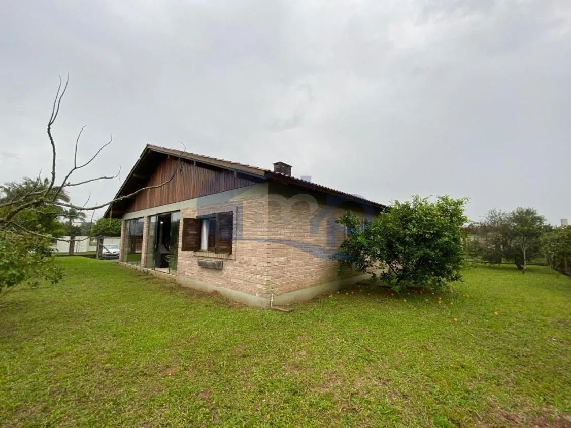 Imagem Casa a venda com 4 suites na Paraiso em Torres/RS