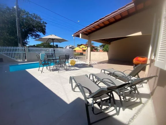 Imagem Casa com piscina 3 quartos à venda Praia Canto Grande Bombinhas SC