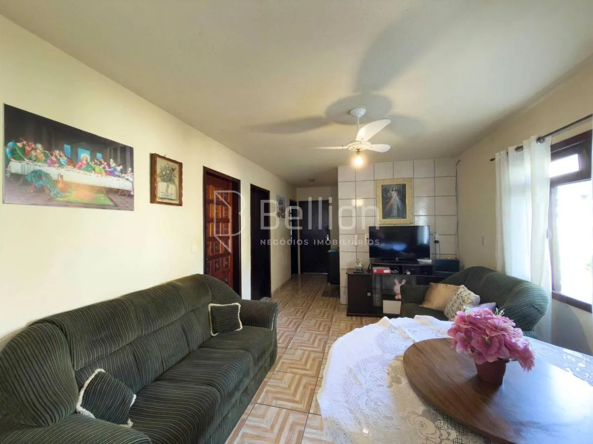 Imagem Casa com 4 Quartos e Terreno de 360m² no bairro do Sol em Indaial com fácil acesso para Blumenau!