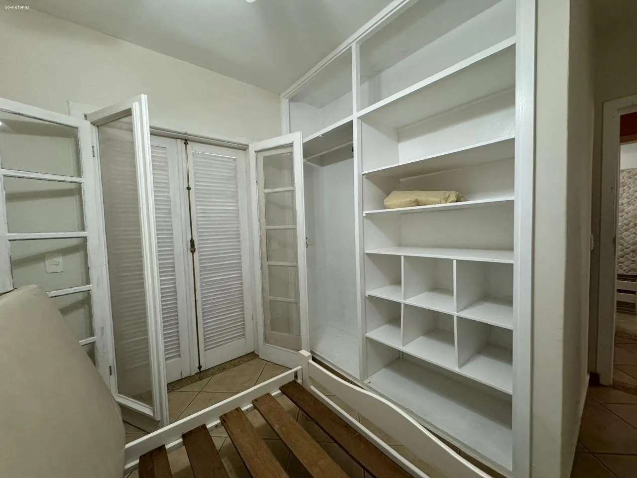 Imagem Casa em Condomínio para Venda em São Sebastião, Guaeca, 5 dormitórios, 3 suítes, 4 banheiros, 3 vagas