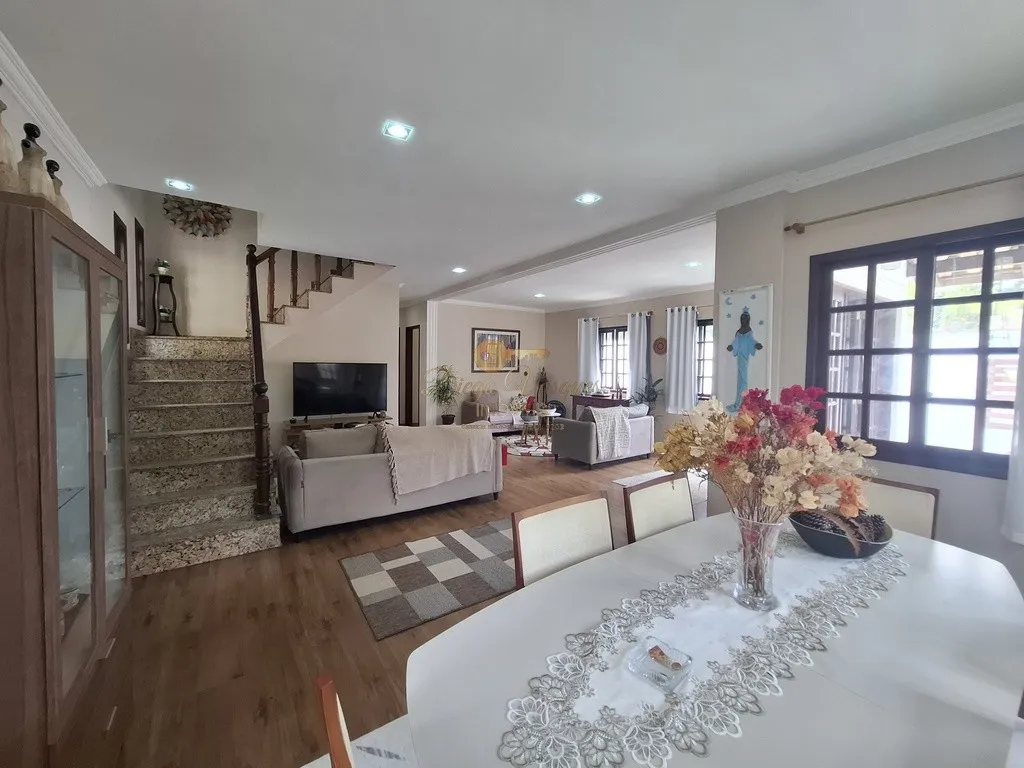 Imagem Casa para Venda em Teresópolis / RJ no bairro Parque do Imbui