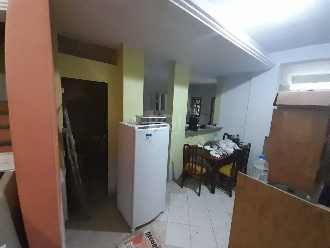 Imagem Casa para Venda com 3 dormitórios, sendo 1 suites e 3 vagas no bairro Ipanema