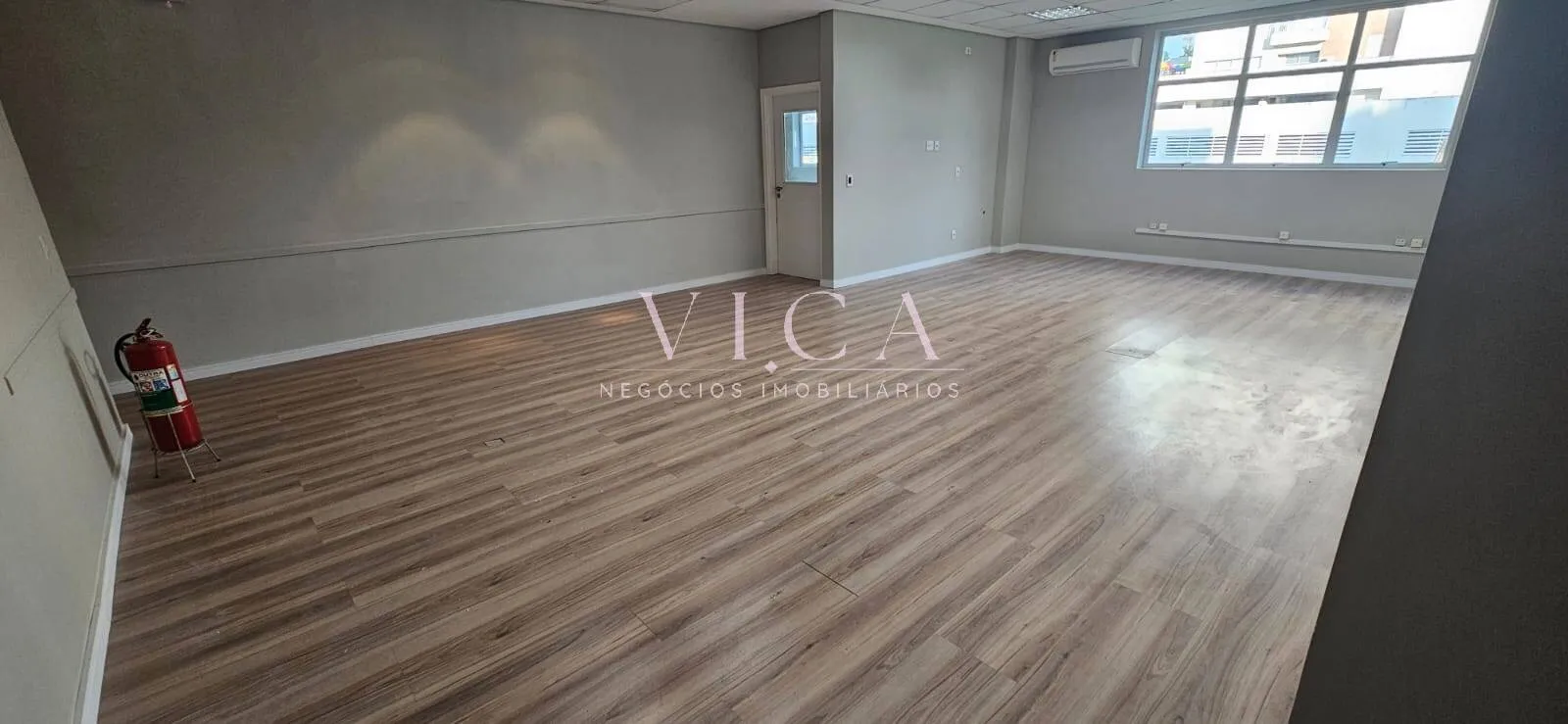 Imagem Alpha Omega Alphaville|Sala 120m² vista 2 vagas por R$ 4.300,00/mês
