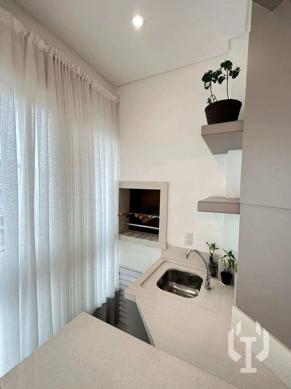 Imagem Apartamento para alugar, no Costa mare, Meia Praia, com 3 quartos, 100m2