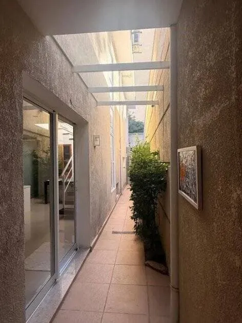 Imagem Sobrado Sumaré - 172M², 2 Dorms, 1 Suíte, 1 Vaga.