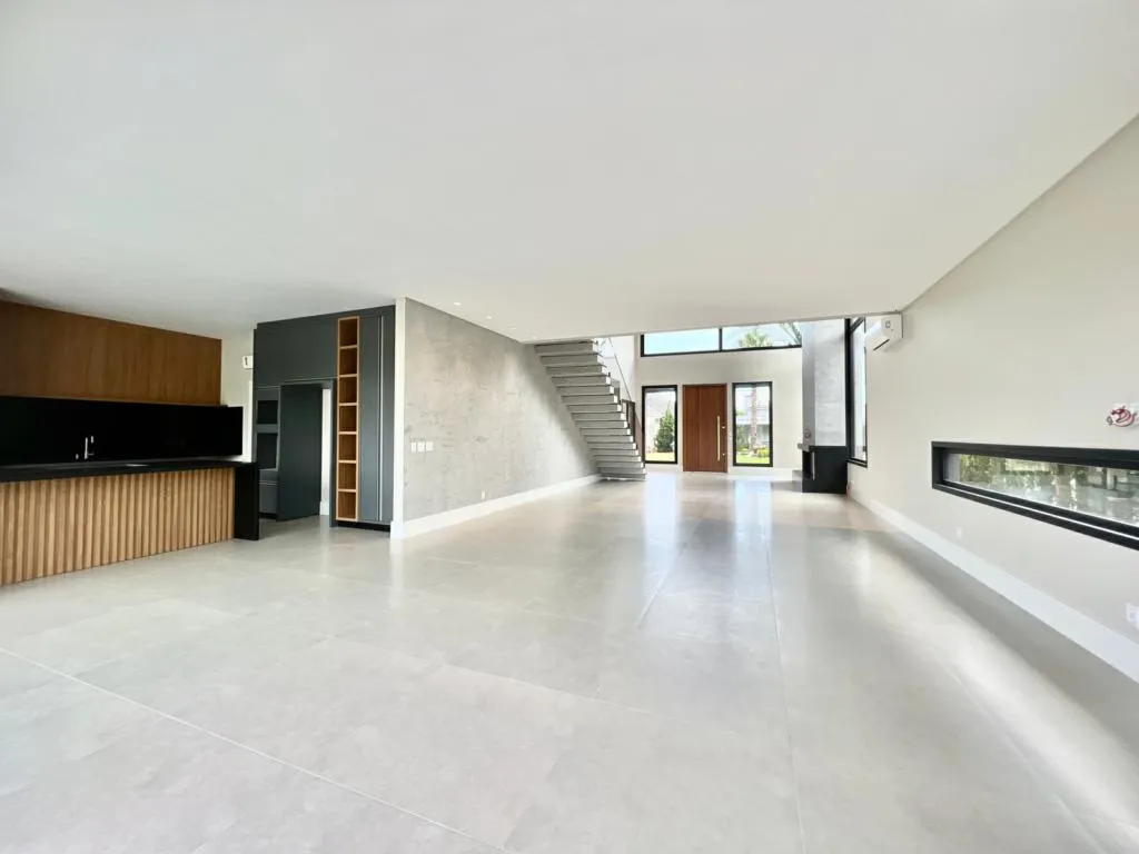 Imagem Casa em Condominio 5 Dormitórios - Bairro --