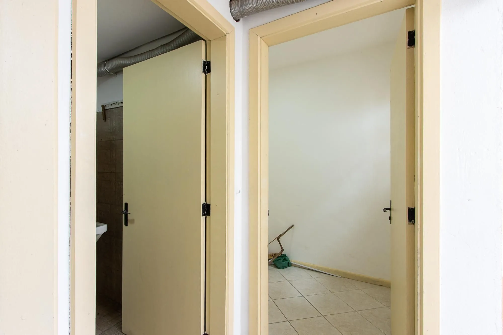 Imagem Casa em condomínio, 3 dormitórios (1 suite) 2 vagas - Jardim Isabel