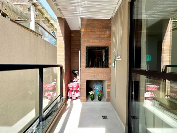 Imagem Apartamento semi- mobiliado com 3 dormitórios sendo 1 suíte e 1 vaga em São José dos Pinhais