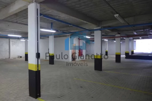Imagem Sala térrea em Centro Comercial na Granja Viana