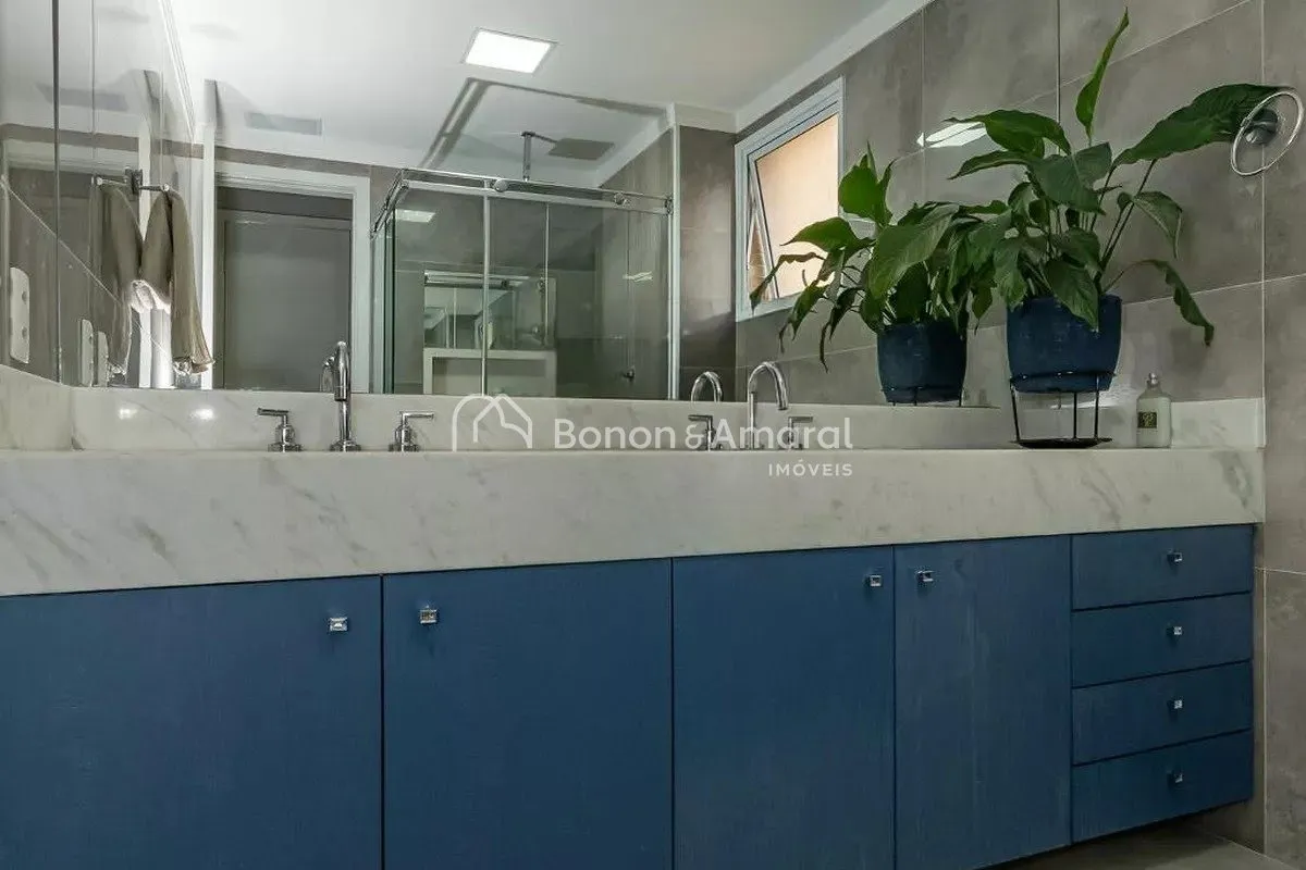 Imagem Apartamento à venda com 189m², 4 quartos e 3 vagas