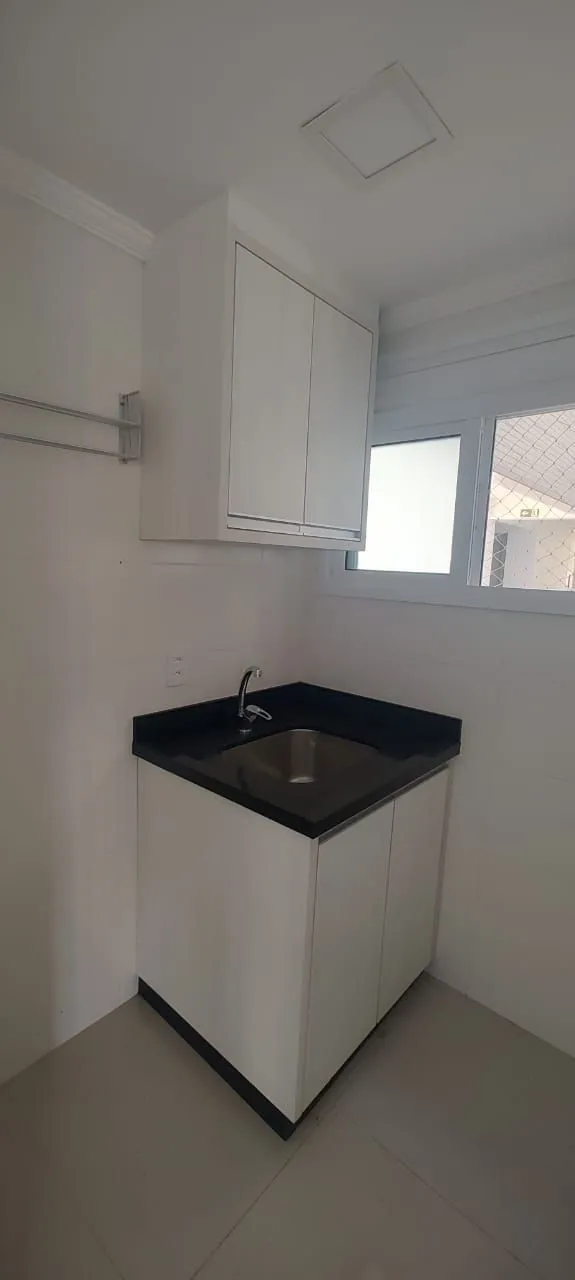 Imagem Apartamento com 03 Quartos e 02 vagas em Torres (01 suíte)