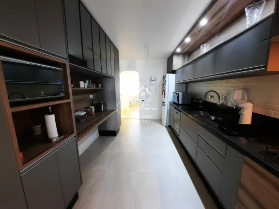 Imagem Apartamento à venda em Guarujá-SP, Pitangueiras: 3 quartos, 1 suíte, 2 salas, 3 banheiros, 2 vagas de garagem, 171m².