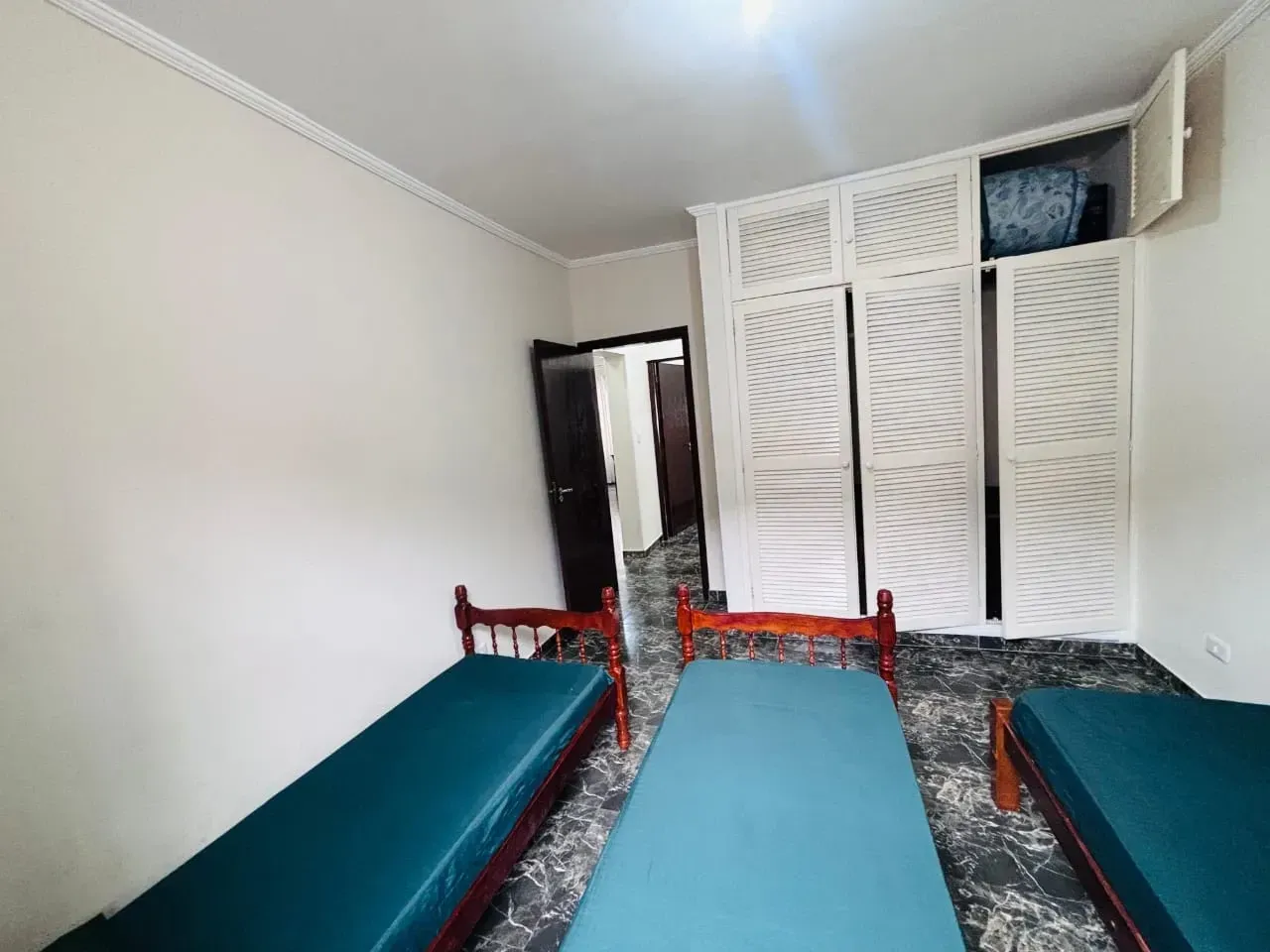 Foto do imóvel: Casa com 5 Quartos à Venda, 144, 39 m² em Pq. Balneário Itanhaem