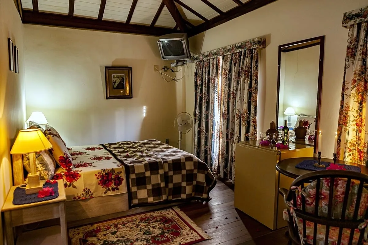 Imagem Chácara à venda 9 Quartos, 9 Suites, 10 Vagas, 20000M², Zona Rural, Guaratinguetá - SP