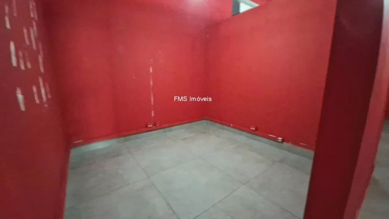 Imagem Loja com 180m2 em Pinheiros.