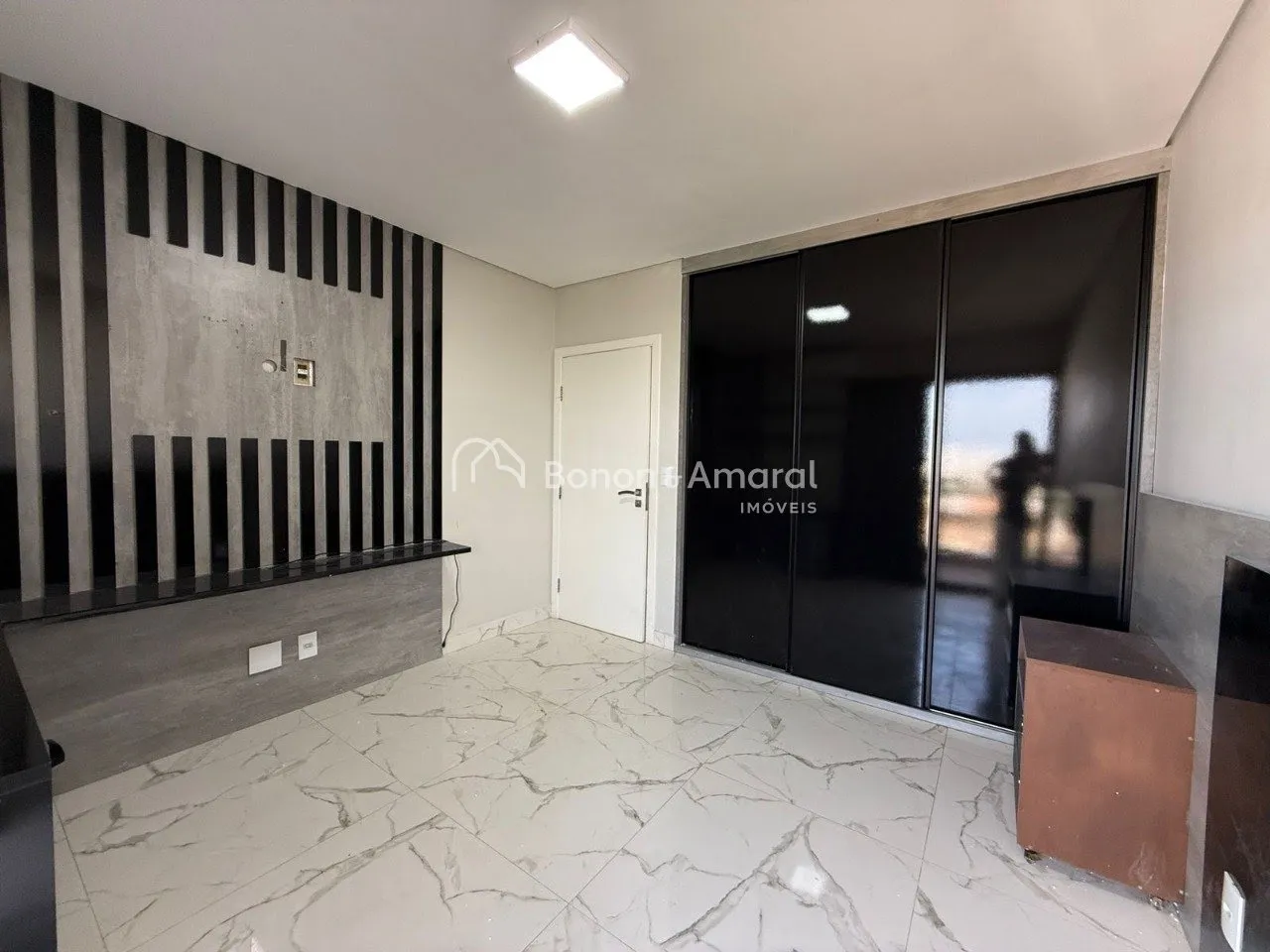 Imagem Cobertura à Venda Duplex Exclusiva com Rooftop e Piscina | Edifício Village no Bairro Morumbi - Paulínia SP