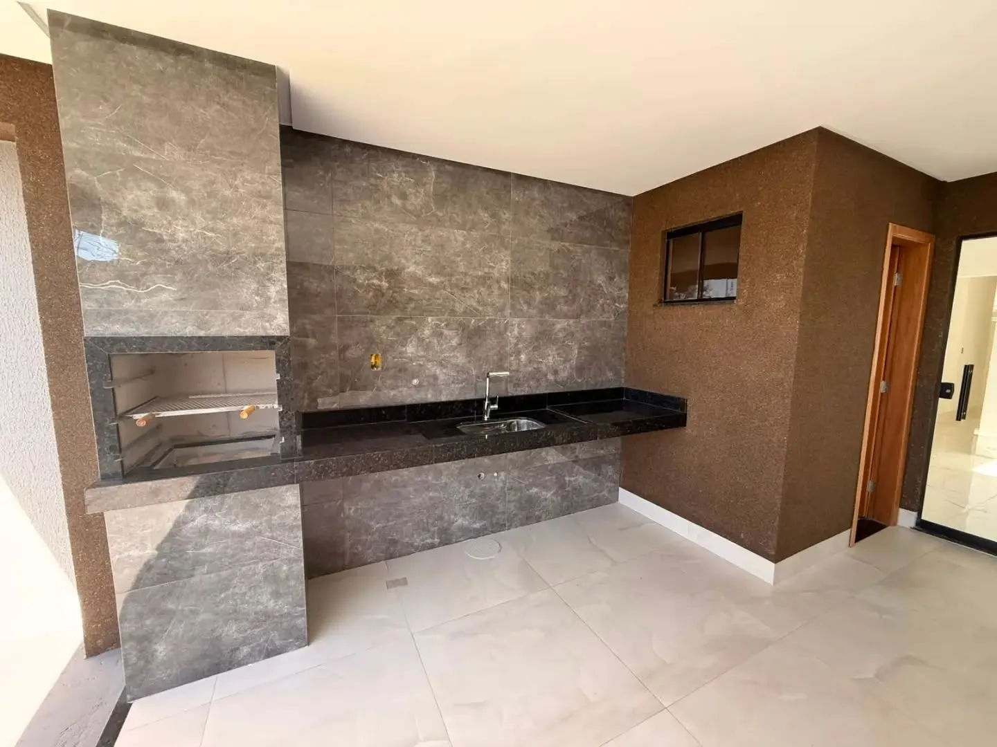 Imagem Casa 3/4 Sendo 1 Suite No Setor Tocantins