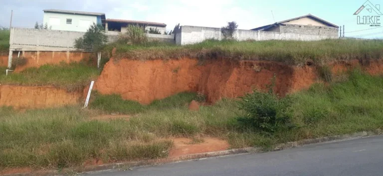Terreno à venda em Jacareí, Jardim Leblon: Oportunidade única!