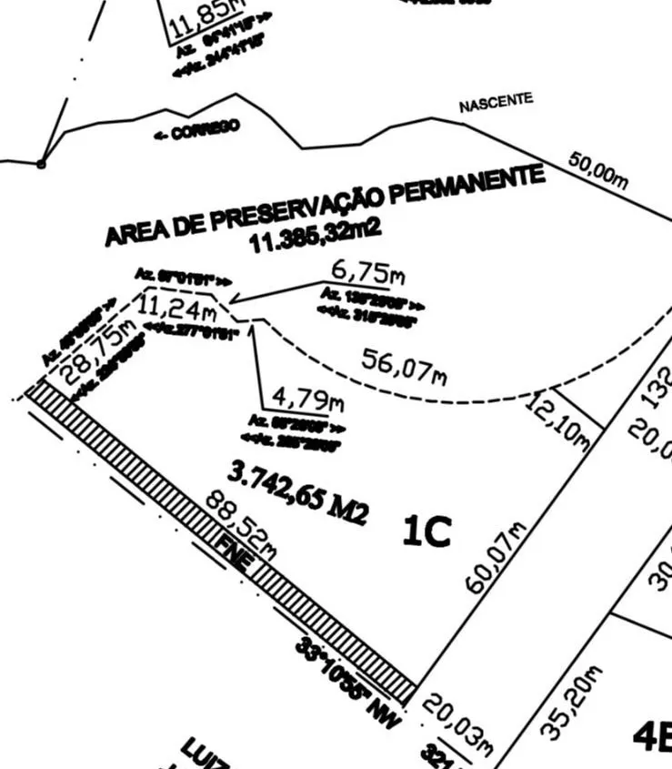 Imagem Área Industrial de 3.742 m² com Excelente Topografia e Localização Privilegiada ao Lado de Área Verde
