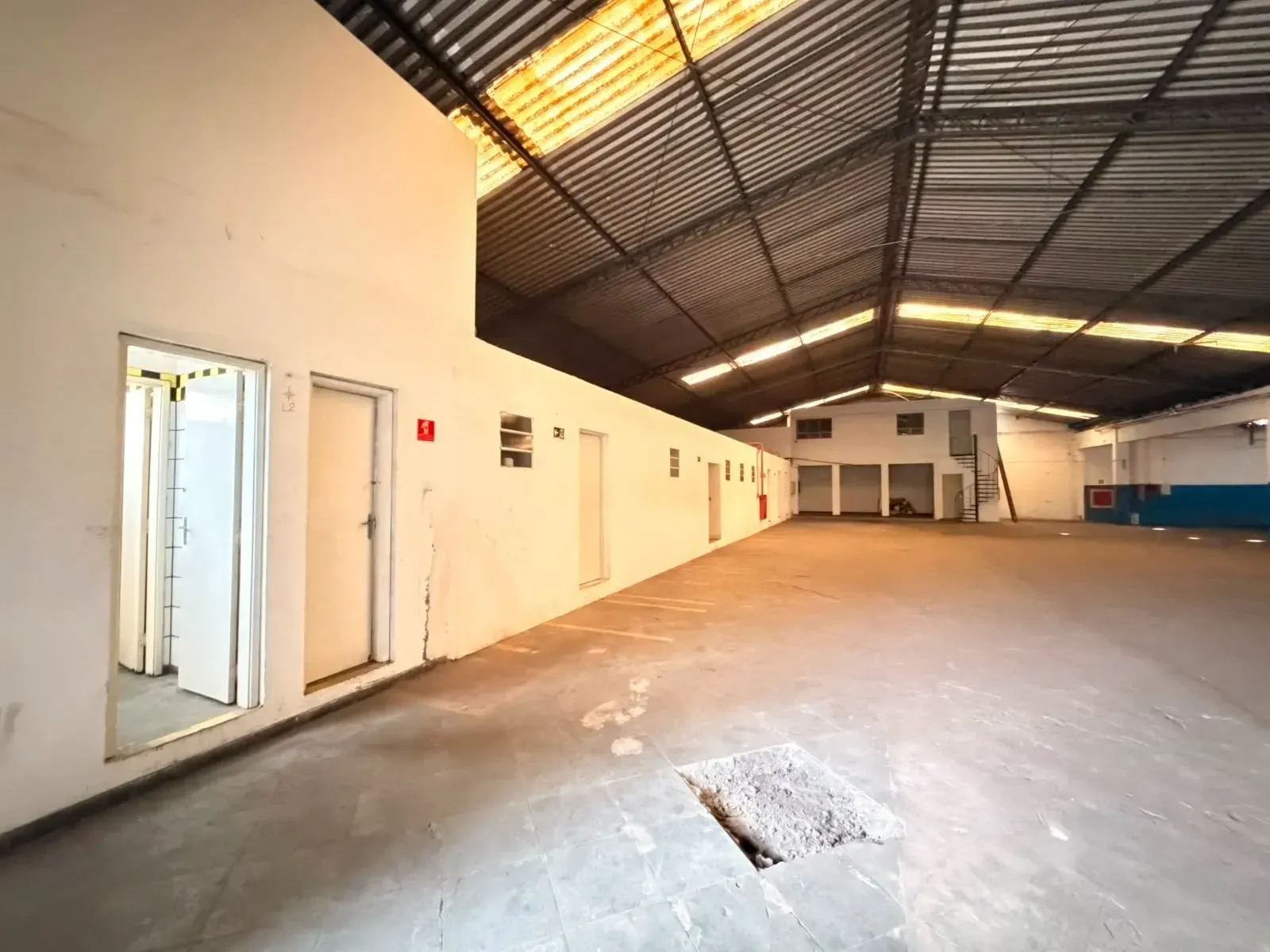 Foto do imóvel: Galpão para Alugar, 2.948 m² em Vila Leopoldina