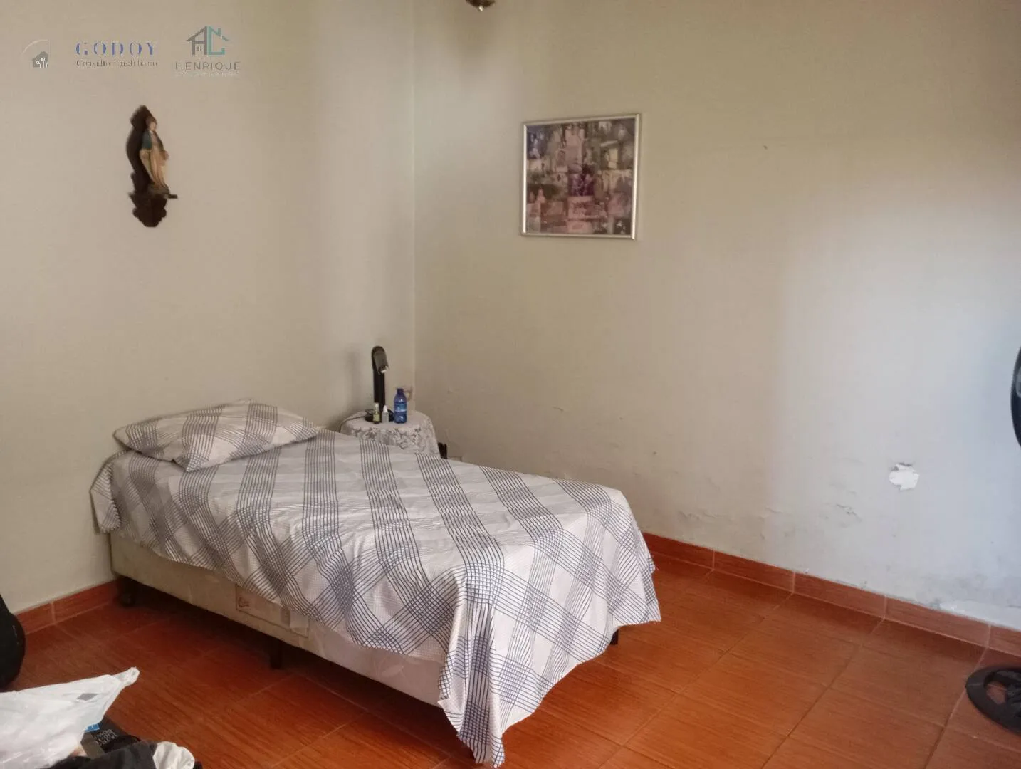 Imagem Grande Oportunidade! Casa Ampla com Piscina e Excelente Localização