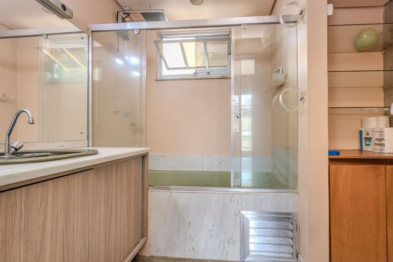 Imagem Apartamento no Centro de 4 dormitórios com 120m²