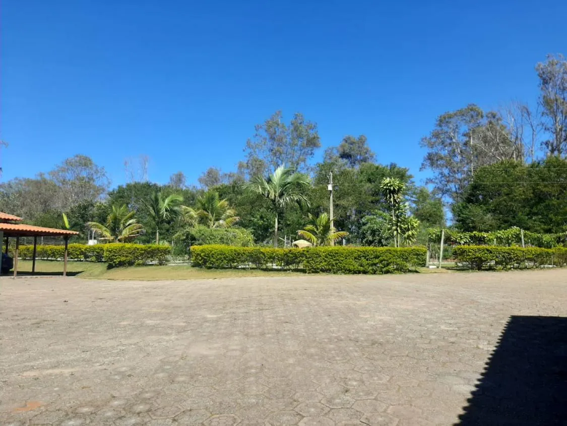 Imagem Vendo Lindíssimo Sítio em Itatiaiuçu/MG com 2 hectares (20.000 m²) de área