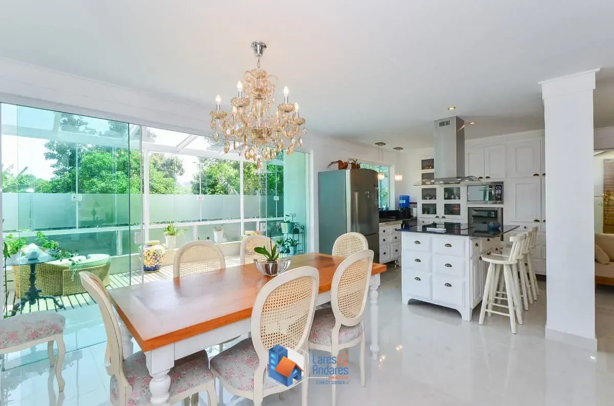 Imagem Casa em condomínio para venda em Brooklin com 4 quartos, sendo 4 suítes, 270.53m²