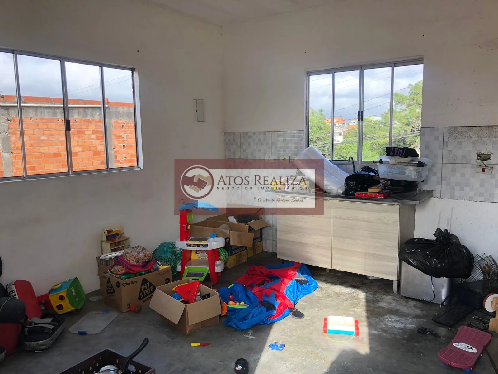 Imagem Vendo Oportunidade no Recanto campo Belo, São 3 casas em um terreno de 300m2, para morar e ter uma renda com locações, Venda por R$299K, aproveite a oportunidade.