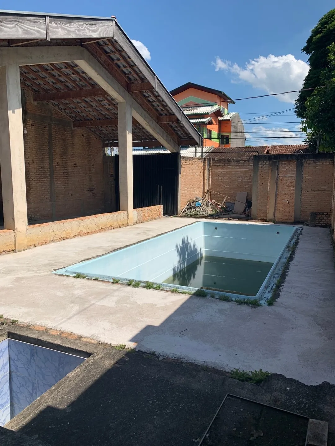 Imagem Casa à venda 3 Quartos, 2 Suites, 4 Vagas, 600M², Jardim Santa Cecília, Pindamonhangaba - SP
