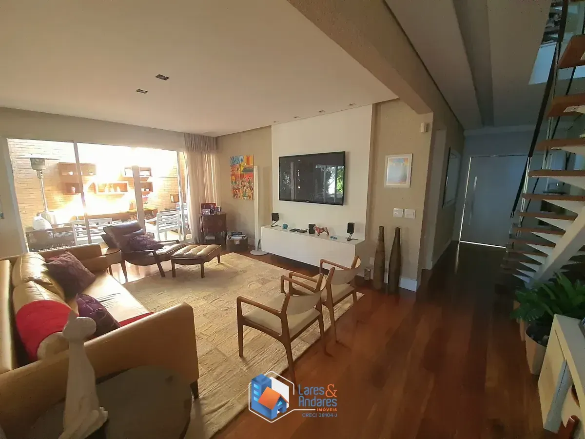 Imagem Casa no condomínio Villa Laplace para venda com 4 quartos, sendo 4 suítes, 575m²