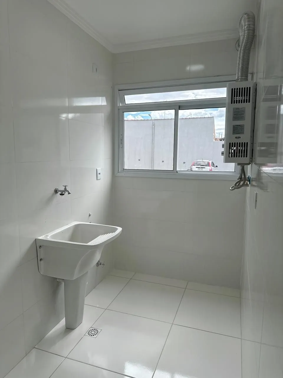 Imagem Apartamento novo com 2 dormitórios( 1 suíte) com 73 m2 no Crispim