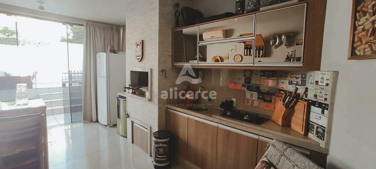Imagem Casa com 4 Dormitórios, Piscina e Espaço Gourmet em Rua Sem Saída - Conforto, Privacidade e Localização Privilegiada no Itaguaçu! - Florianópolis/SC