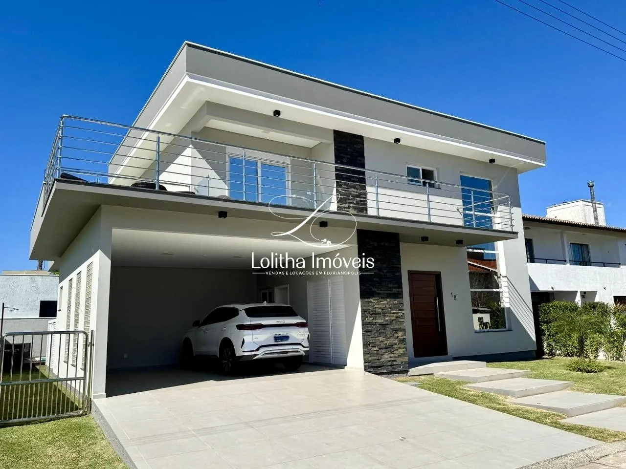 Imagem CASA COM 4 SUÍTES À VENDA EM CONDOMÍNIO NA CACHOEIRA DO BOM JESUS - FLORIANÓPOLIS/SC