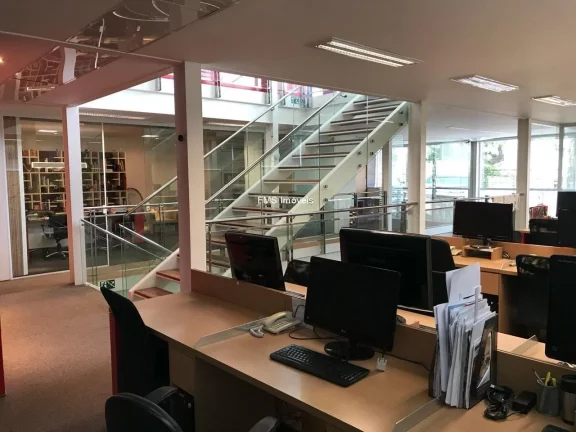 Imagem Prédio comercial com 619m² em Mirandópolis - SP.